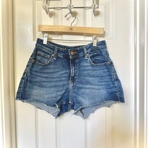 levi strauss jean shorts!